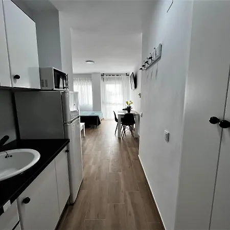 Ver7 - Estudio, Wifi, Fire Stick Amazon, Terraza, Vistas Al Mar, Piscina * トレモリノス