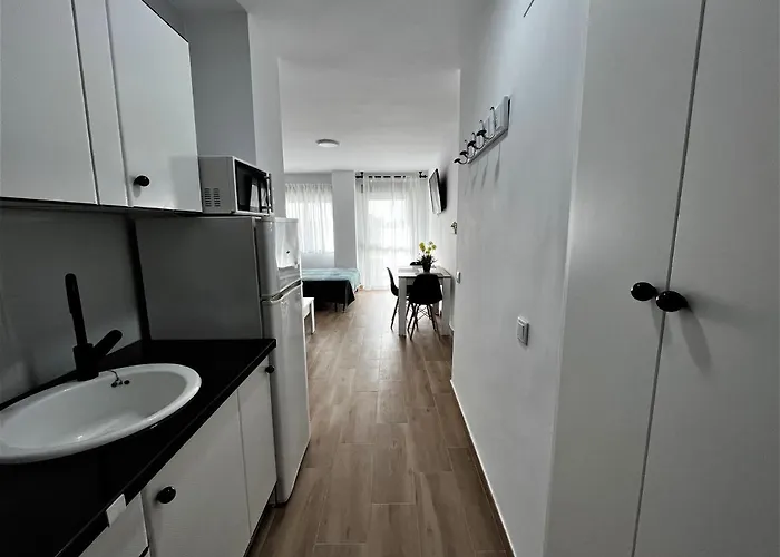 Ver7 - Estudio, Wifi, Fire Stick Amazon, Terraza, Vistas Al Mar, Piscina * Torremolinos